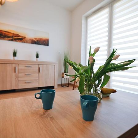 Relaksik 60 By Housine Lägenhet Zator Exteriör bild